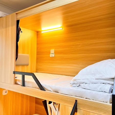 Waveflo Hostel 浪花青旅 Hong Kong Exterior foto
